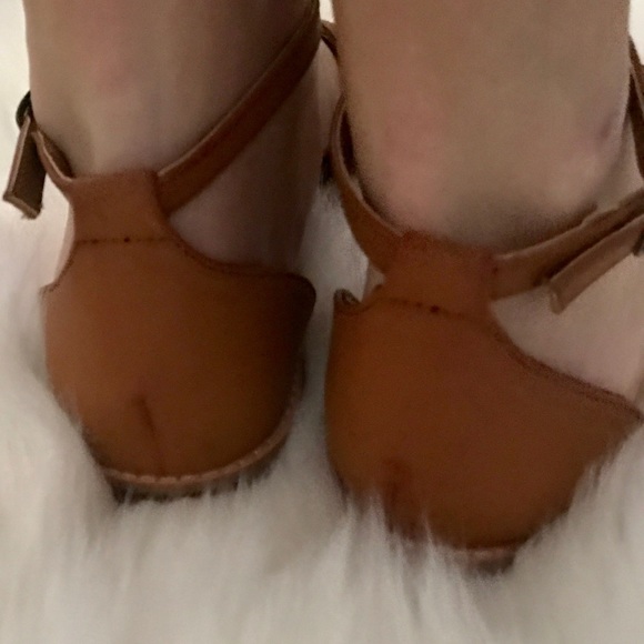 1 left!! Ankle Strap Woven Sandal - Picture 5 of 7